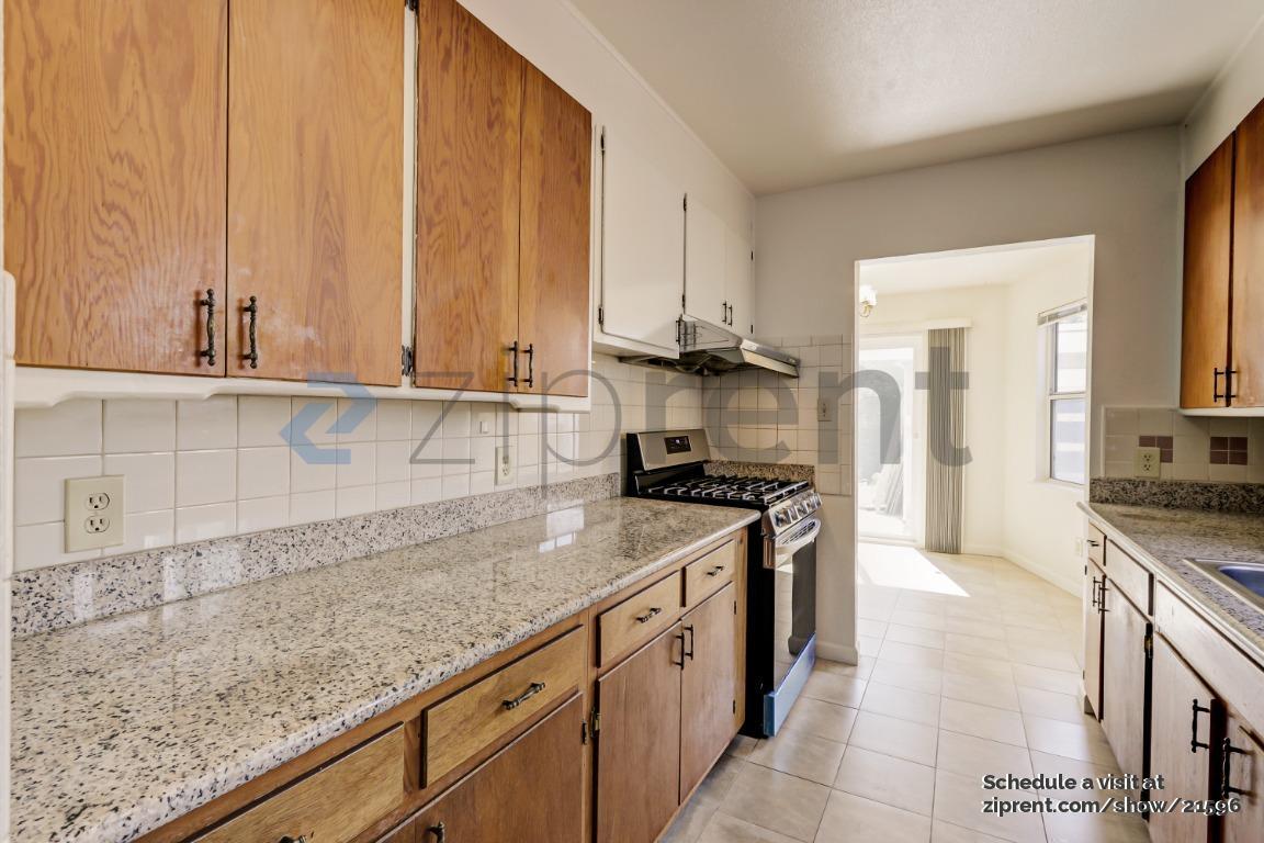 Building Photo - 1706 Hibbard St