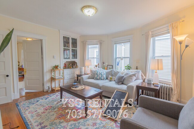 Primary Photo - 40 Easton St