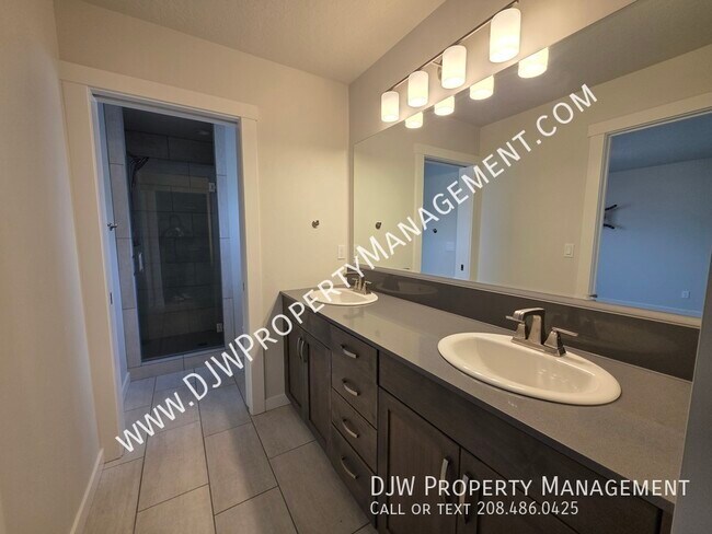 Building Photo - 2351 E Danzee Dr