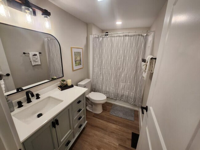 Building Photo - 203 Brockman Ave