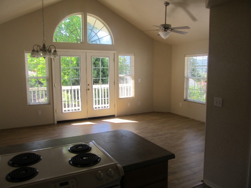 Building Photo - 1660 NE Foothill Blvd