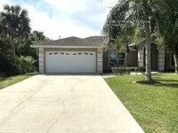 Building Photo - 21487 Shannon Ave