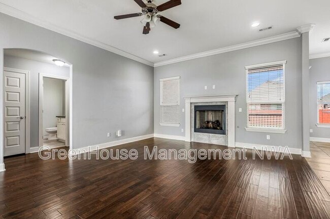 Building Photo - 4405 SW Eggersway Pl