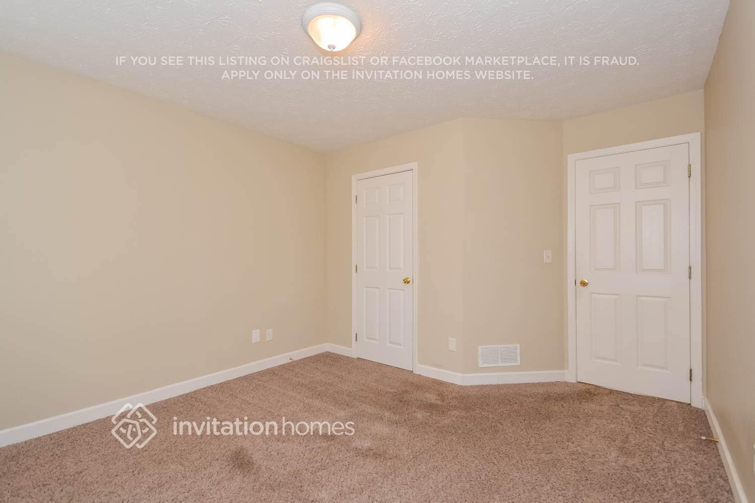 Building Photo - 2021 Bay Ct