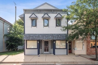 Building Photo - 60 Birch Ave S