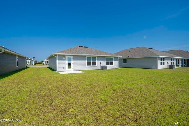 Building Photo - 282 Boggy Creek Way