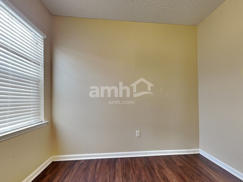 Building Photo - 247 Antigua Pl