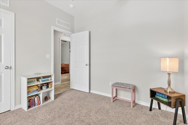 Building Photo - 6769 Mikayla St