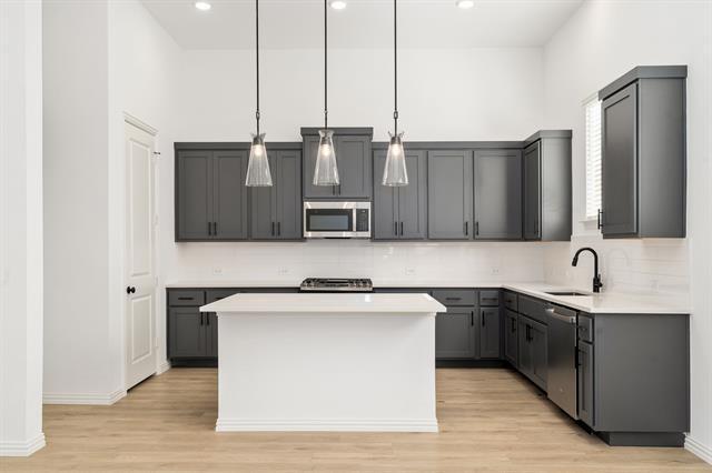 Building Photo - 7516 Jones Dr