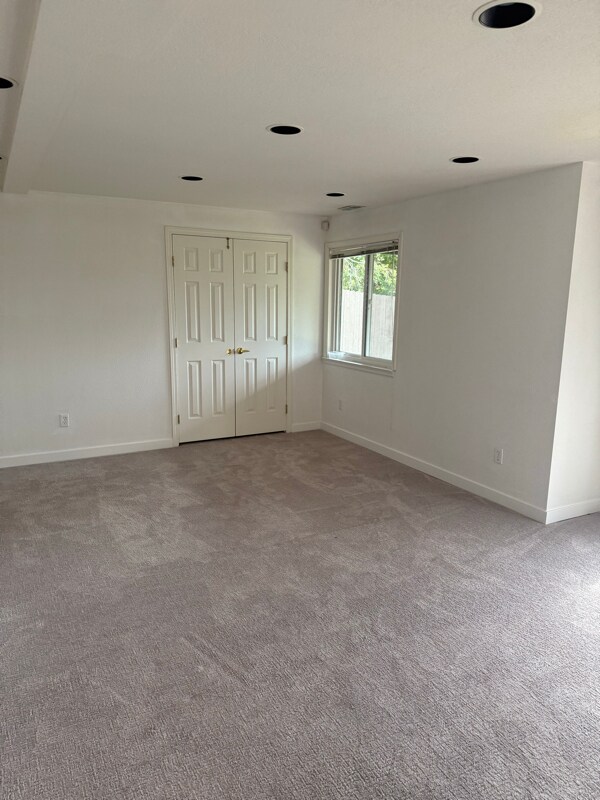 Building Photo - 18806 E Saratoga Cir