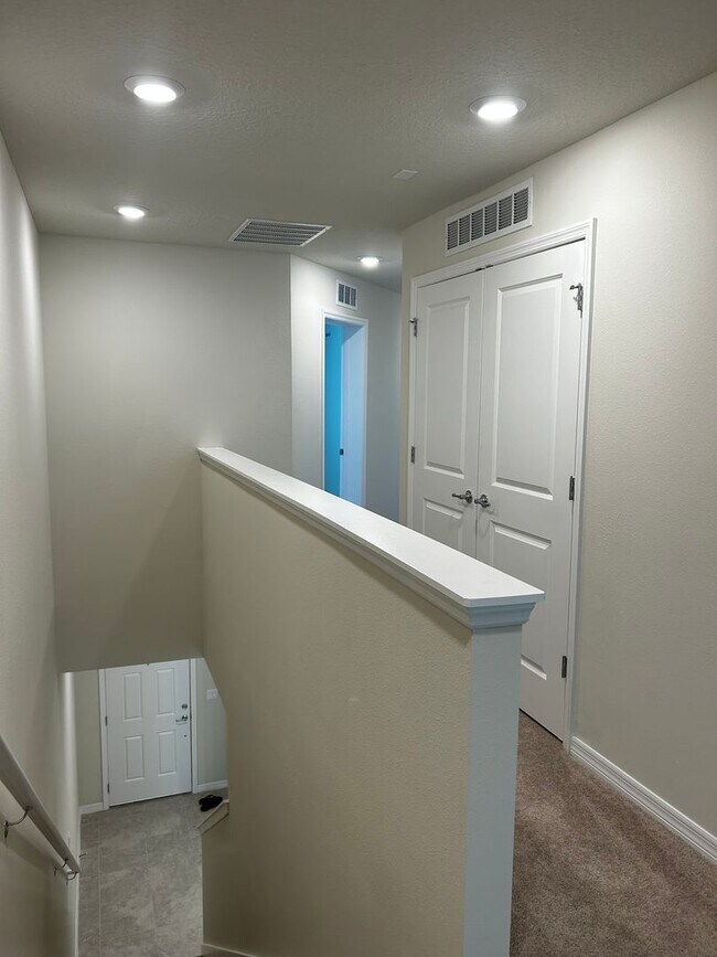 Building Photo - Move In ASAP!! - Brand New 3 bedroom 2.5 bath Townhouse for rent in Kissimmee, FL.