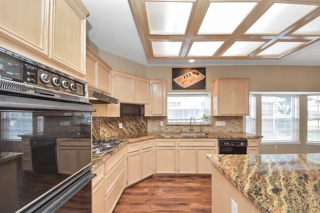 Building Photo - 16710 Colony Terrace Dr