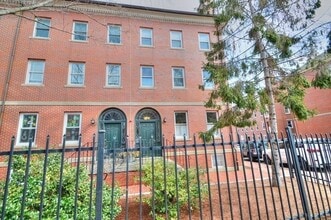 Building Photo - 21 Main St