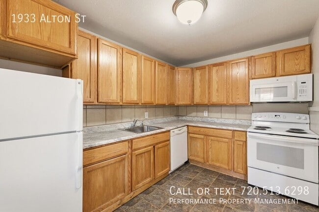 Building Photo - 1933 Alton St