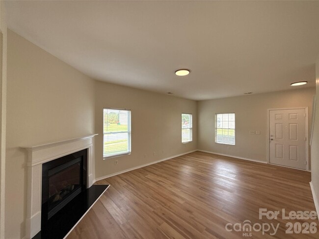 Building Photo - 9402 Darwick St