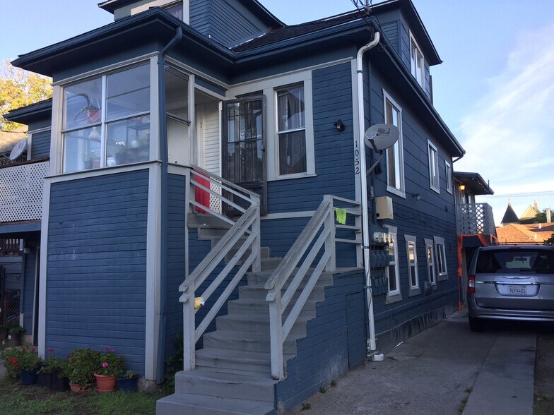 Building Photo - 1052 48th St