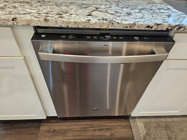 Building Photo - 2050 Whithorn Hl