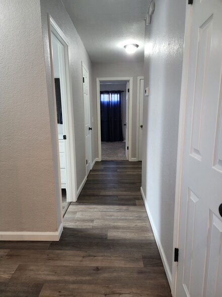 Hallway - 3324 Arlington St