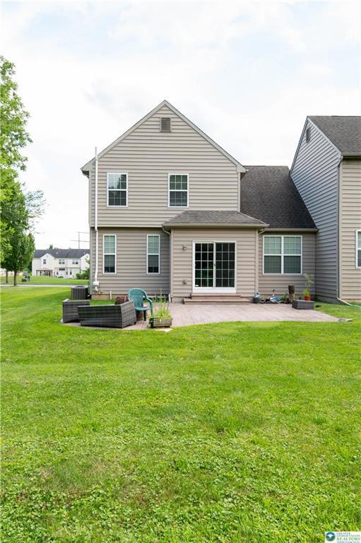 Building Photo - 835 Spring White Dr