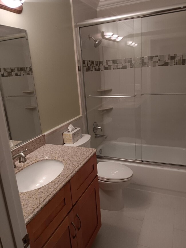 Building Photo - 4983 Pinemore Ln