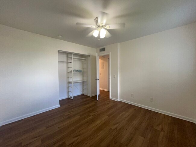 Building Photo - 2471 SW 82nd Ave
