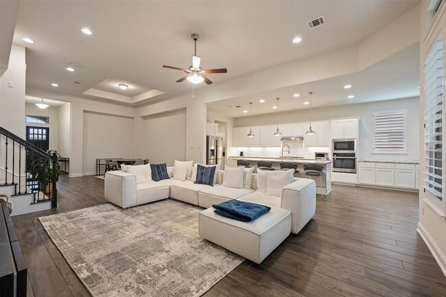 Building Photo - 713 Santa Catalina Wy