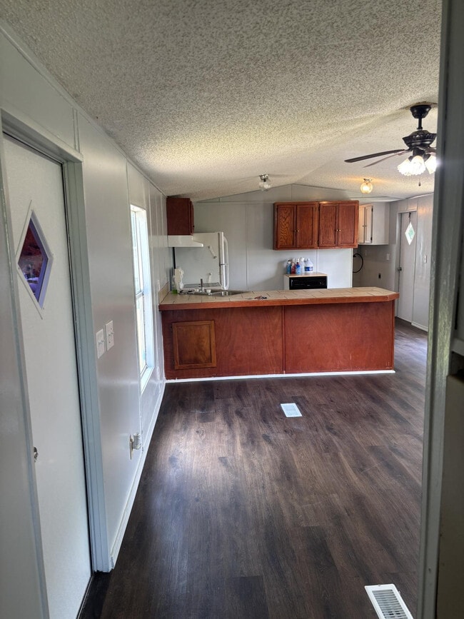 Building Photo - 601 Lubbock St