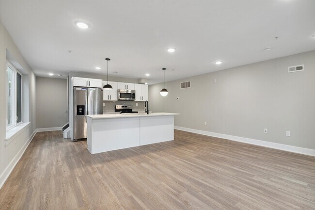 Building Photo - 1511 N 17th St