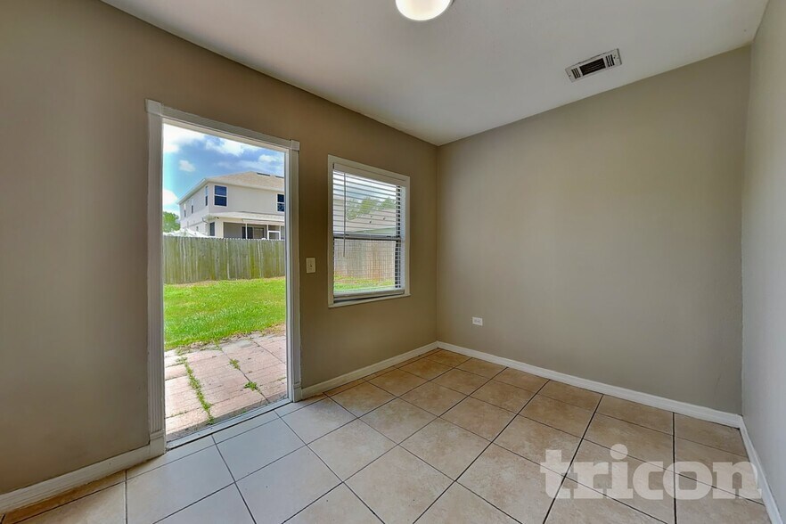 Building Photo - 13344 Laraway Dr