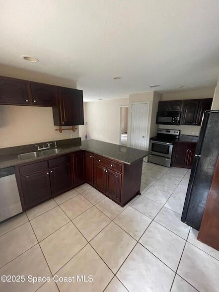 Building Photo - 4279 Indian River Dr