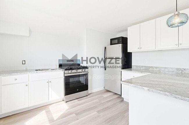 Building Photo - 24 Crocker St