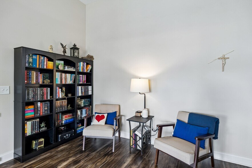 Building Photo - 1151 Eagles Bluff Dr
