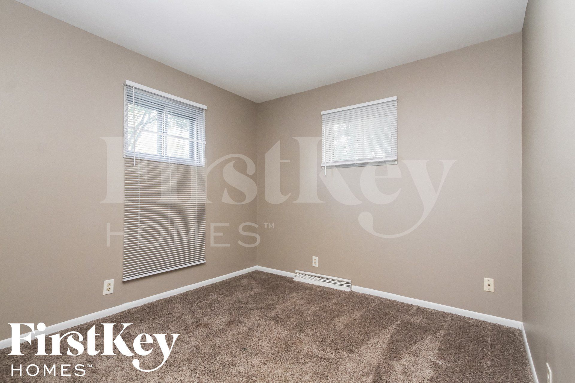 Building Photo - 376 Ticen St