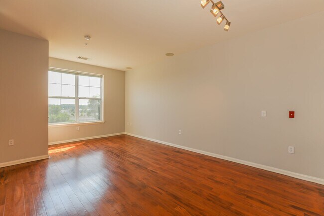 Building Photo - 56 Brownstone Way