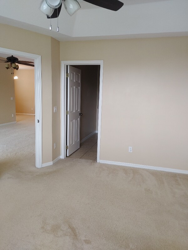 Building Photo - 9441 Myrtle Creek Ln