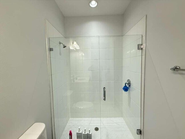 Building Photo - 5348 Sagan Ln