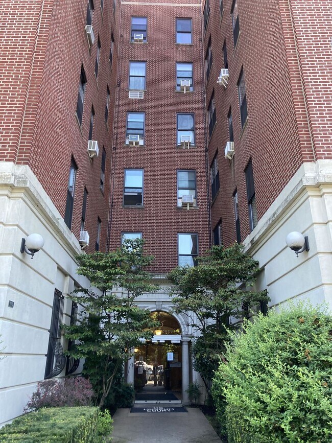 Building Photo - 115 Eastern Pkwy
