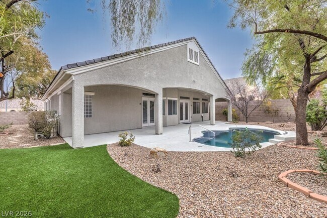 Building Photo - 1393 Romanesca Dr