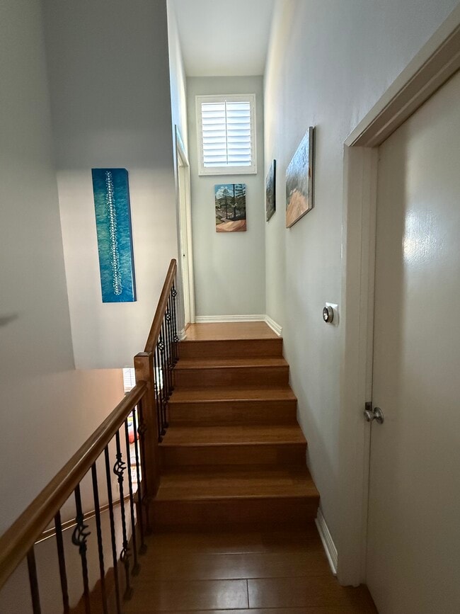 Building Photo - 224 S Marengo Ave