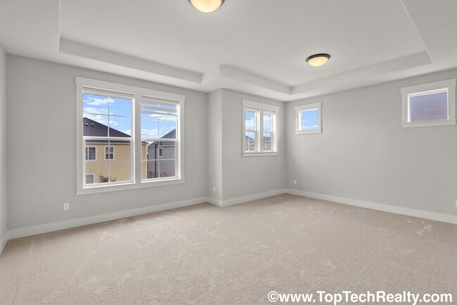 Building Photo - Beautiful *CORNER LOT* 5 BD* 3.5 BA* Singl...