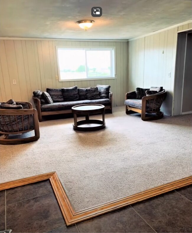 Building Photo - 2731 Elgin Rd NE