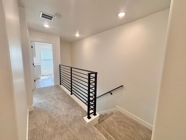 Building Photo - BRAND NEW TOWN HOME READY TO MOVE IN