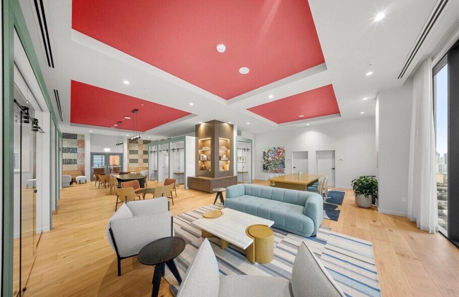 Building Photo - 601 N Miami Ave