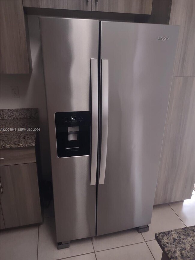 Building Photo - 640 Pioneer Way