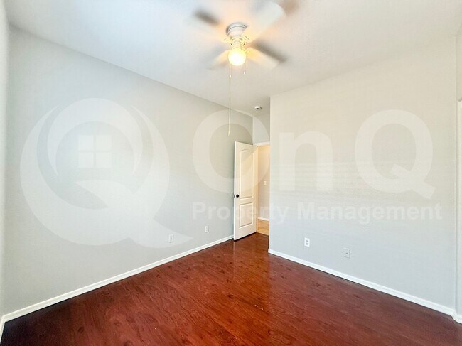 Building Photo - 11675 W Monroe St