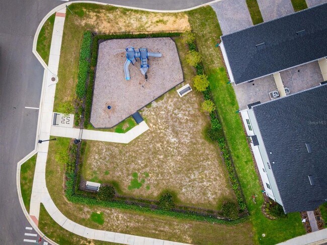 Building Photo - 691 Pothos St