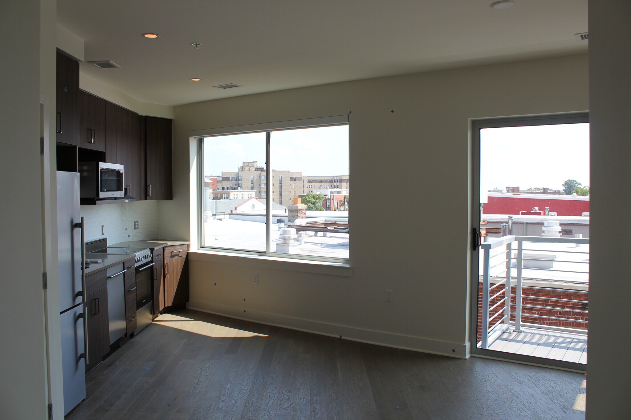 Building Photo - 2550 17th St NW