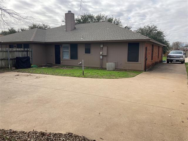 Building Photo - 10613 Flamewood Dr