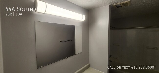 Building Photo - 44 Southpoint Dr