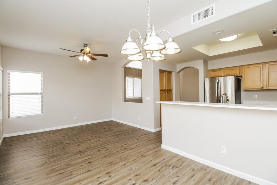 Building Photo - 7206 E Kael St